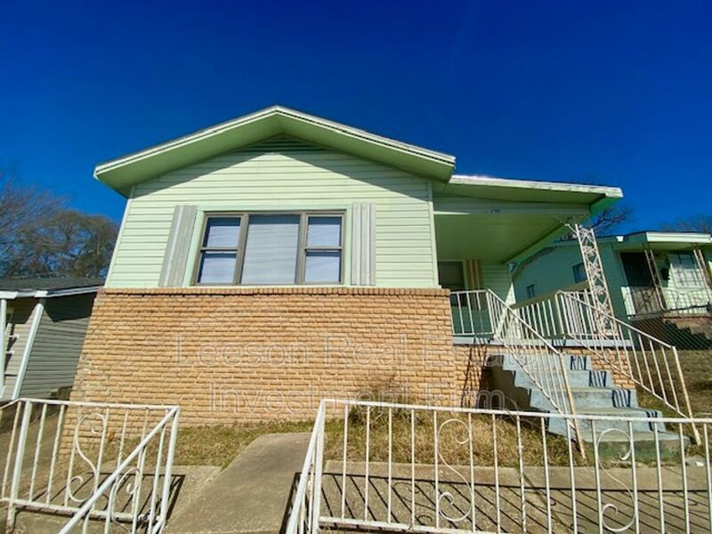 3 Bedroom 1 Bath House with Bonus Room Available Now! property image