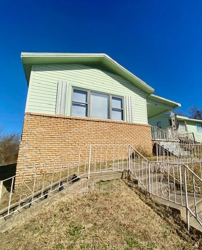 3 Bedroom 1 Bath House with Bonus Room Available Now! property image