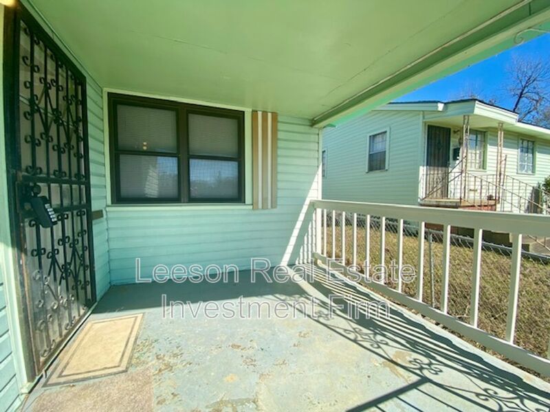 3 Bedroom 1 Bath House with Bonus Room Available Now! property image