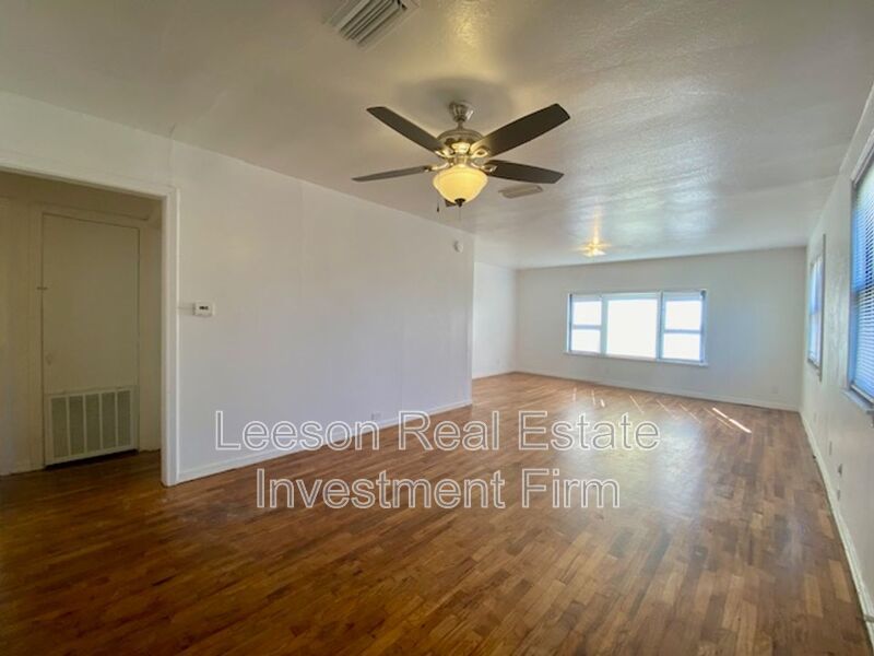 3 Bedroom 1 Bath House with Bonus Room Available Now! property image
