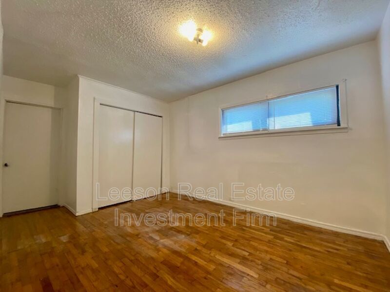 3 Bedroom 1 Bath House with Bonus Room Available Now! property image