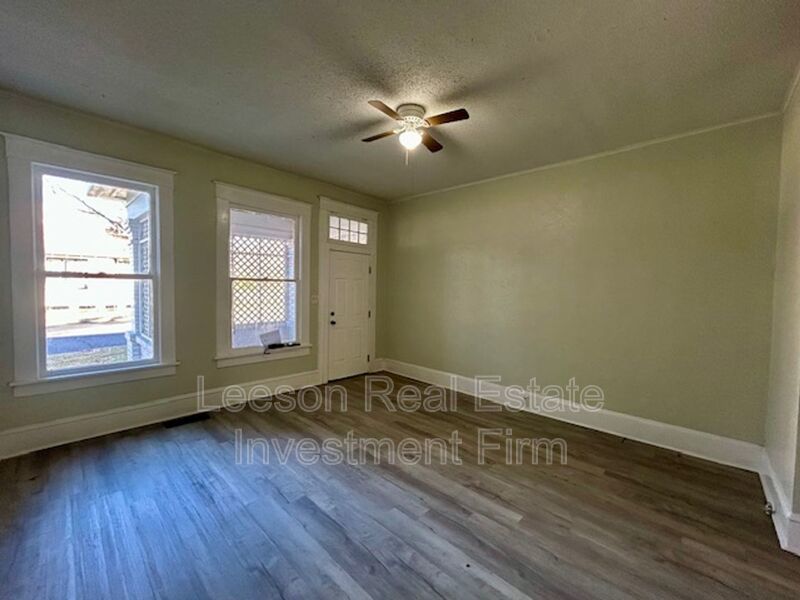 1 Bedroom 1 Bath Downstairs Apartment in Historical Highland property image
