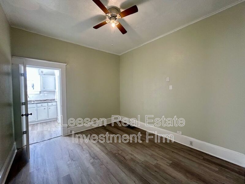 1 Bedroom 1 Bath Downstairs Apartment in Historical Highland property image