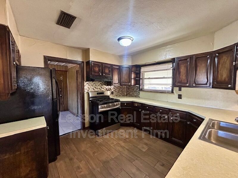 2 Bedroom 1 Bath Home with Bonus Room Available in South Bossier! property image