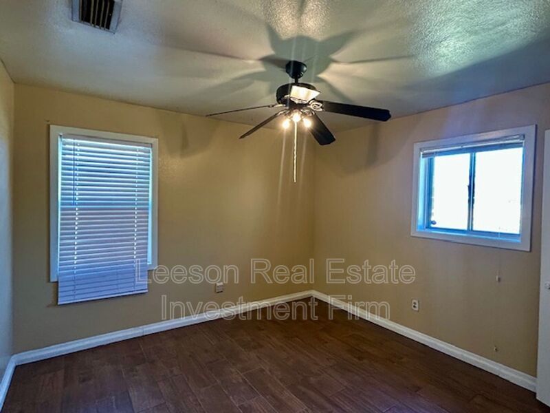 2 Bedroom 1 Bath Home with Bonus Room Available in South Bossier! property image