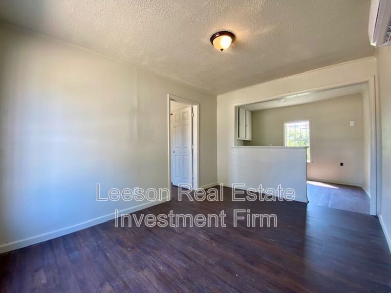 1 Bedroom 1 Bath Detached Apartment for Rent! property image