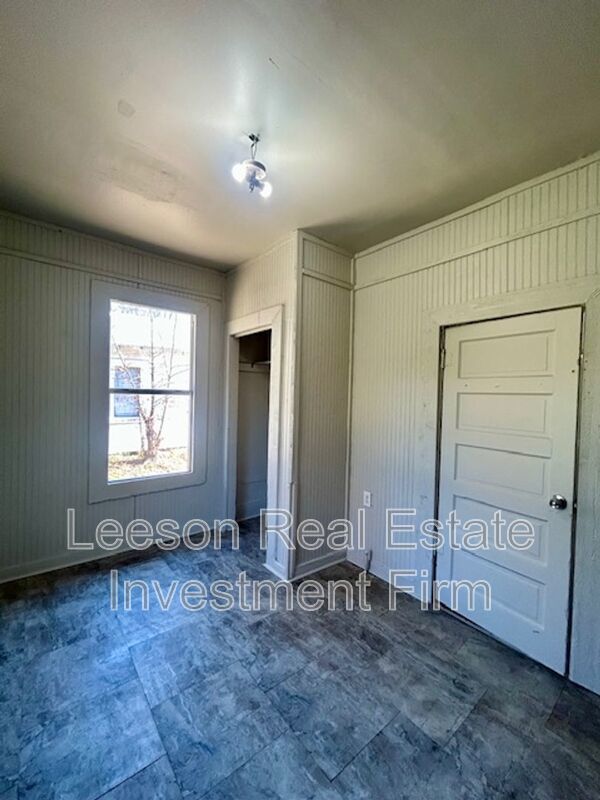 2 Bedroom 1 Bath Home Available for Lease! property image