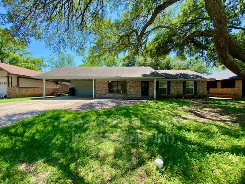 Large 4 Bedroom /2 Bath Home Available for Rent in Old Green Acres Subdivision! property image