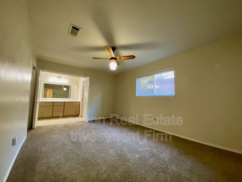 Large 4 Bedroom /2 Bath Home Available for Rent in Old Green Acres Subdivision! property image