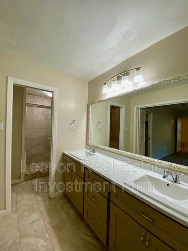 Large 4 Bedroom /2 Bath Home Available for Rent in Old Green Acres Subdivision! property image