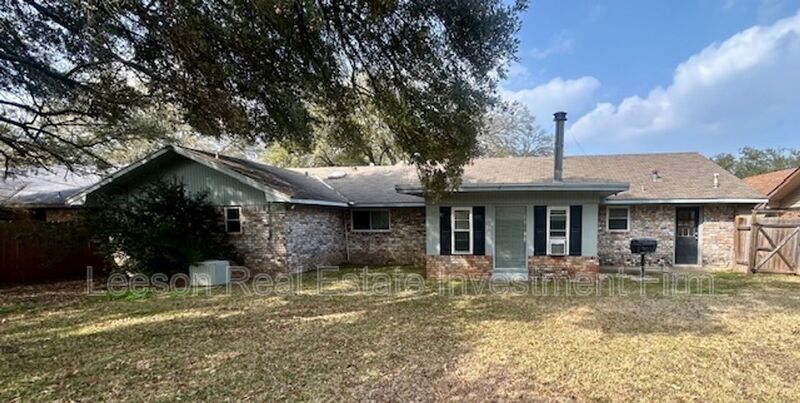 Large 4 Bedroom /2 Bath Home Available for Rent in Old Green Acres Subdivision! property image