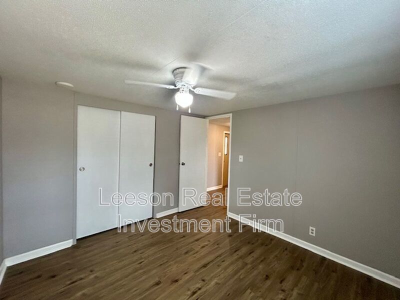 Recently Renovated 2 Bedroom 1 Bath Home Available for Lease! property image
