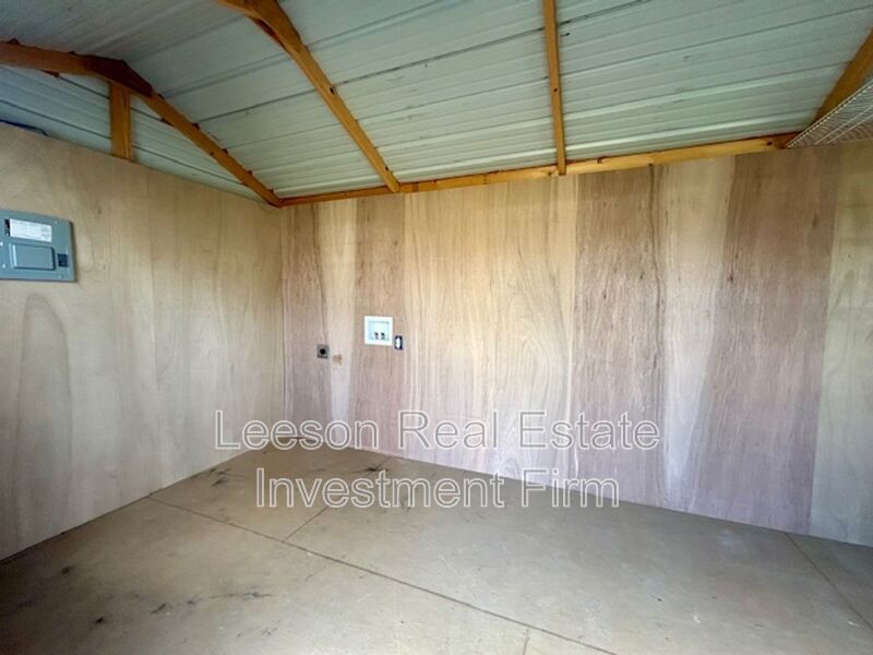 Recently Renovated 2 Bedroom 1 Bath Home Available for Lease! property image