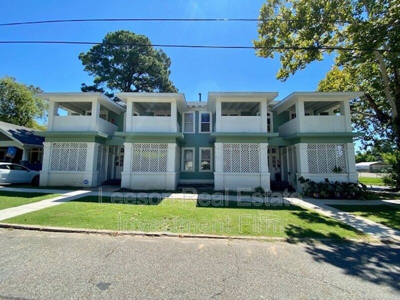 1 Bedroom 1 Bath Upstairs Apartment for Rent in Historical Highland! property image