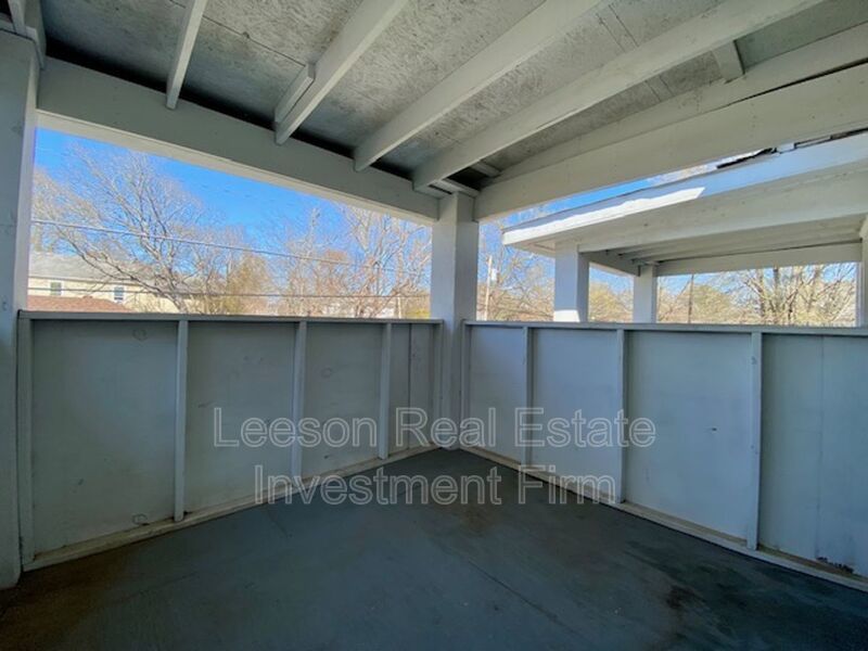 1 Bedroom 1 Bath Upstairs Apartment for Rent in Historical Highland! property image