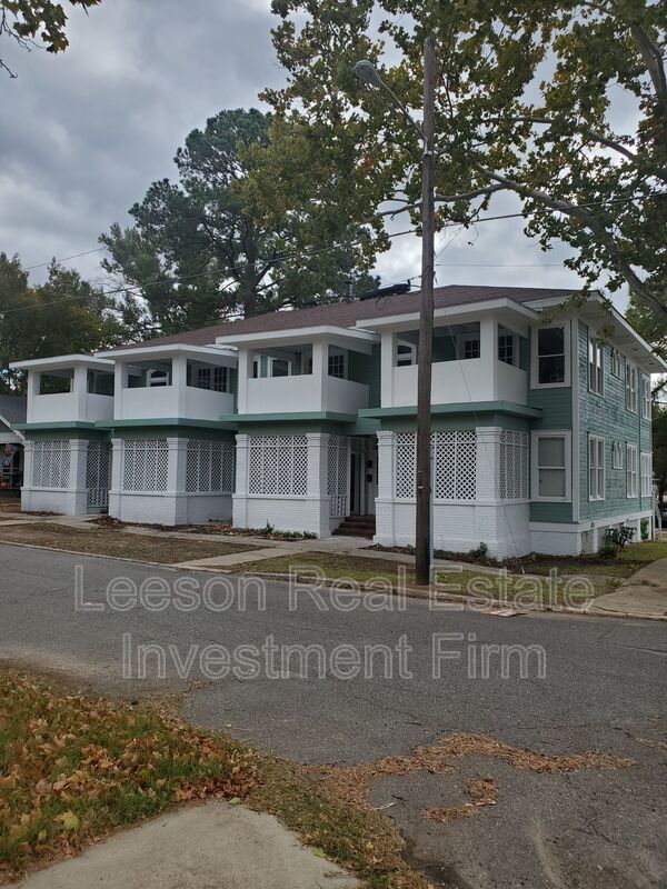 1 Bedroom 1 Bath Upstairs Apartment for Rent in Historical Highland! property image