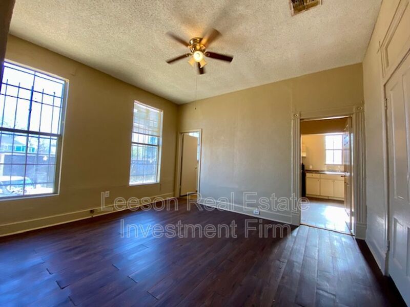 2 Bedroom 1 Bath Duplex Available in Highland! property image