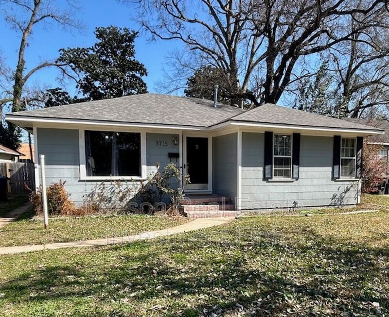 Spacious 4 Bedroom 2 Bath Home in Broadmoor Subdivision! property image