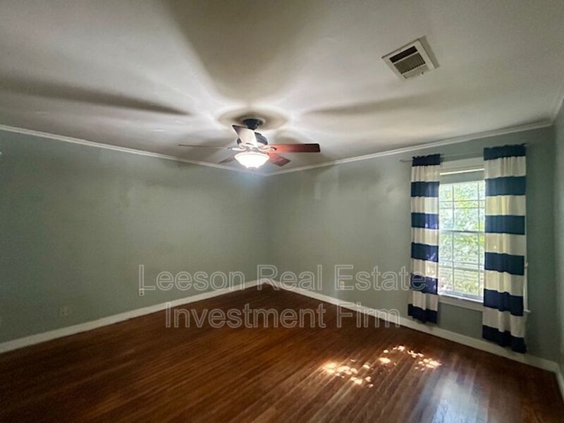 Spacious 4 Bedroom 2 Bath Home in Broadmoor Subdivision! property image