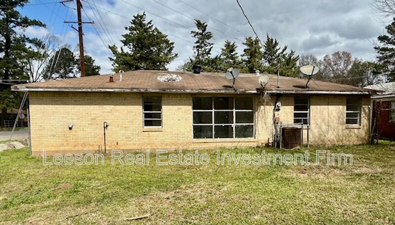 3 Bedroom 1 Bath Home Available property image