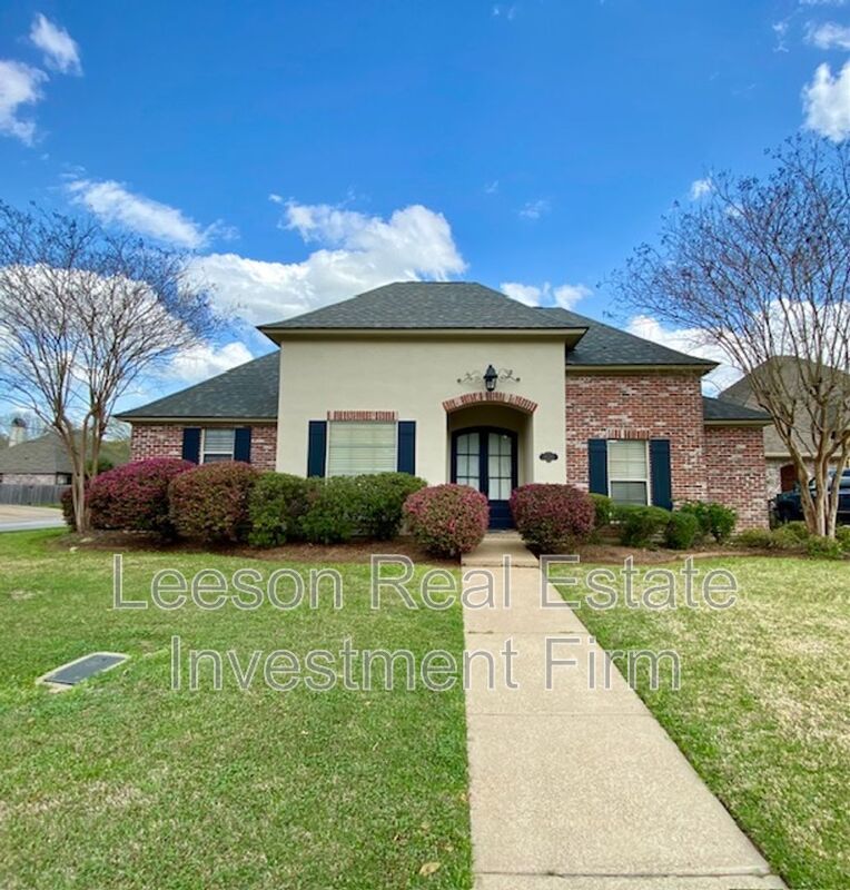 Stunning 3 Bedroom 2.5 Bath Home in Norris Ferry Landing Subdivision! property image