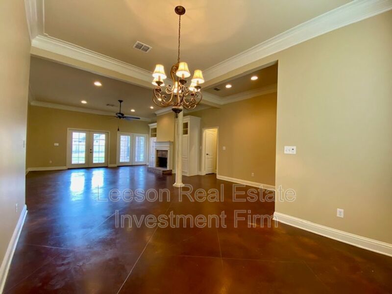 Stunning 3 Bedroom 2.5 Bath Home in Norris Ferry Landing Subdivision! property image