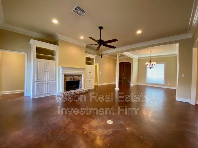 Stunning 3 Bedroom 2.5 Bath Home in Norris Ferry Landing Subdivision! property image