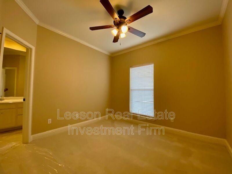 Stunning 3 Bedroom 2.5 Bath Home in Norris Ferry Landing Subdivision! property image