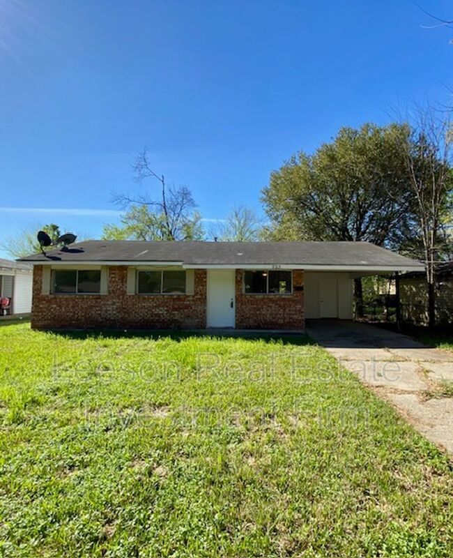 3 Bedroom 1 Bath Home Available in Cedar Grove! property image