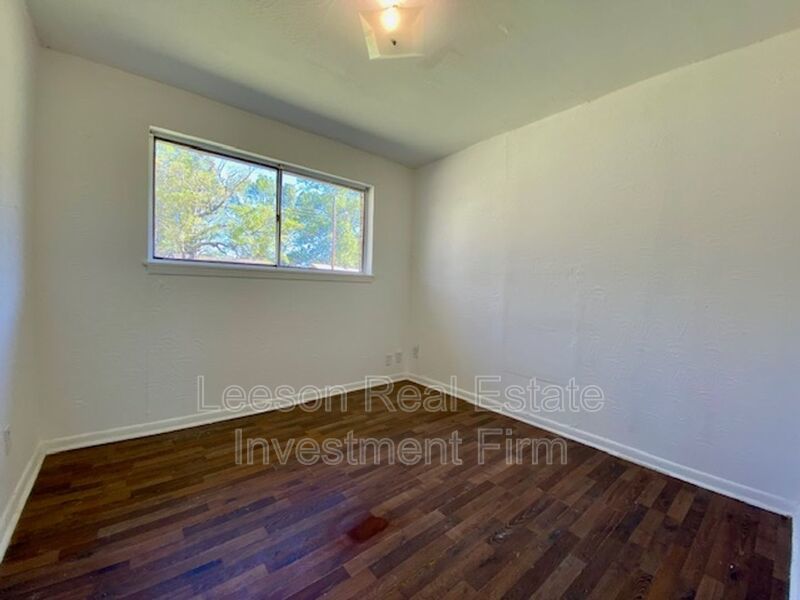 3 Bedroom 1 Bath Home Available in Cedar Grove! property image