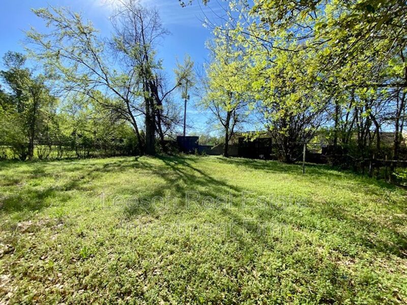 3 Bedroom 1 Bath Home Available in Cedar Grove! property image