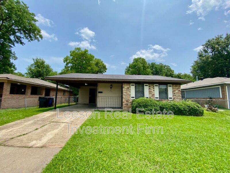 3 Bedroom 1 Bath Home Available in Greenbrook Neighborhood! property image