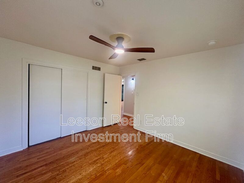 Charming 3 Bedroom 1 Bath Home in Broadmoor Neighorhood! property image