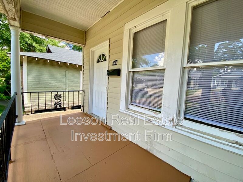 1 Bedroom 1 Bath Duplex Available in Highland Neighborhood! property image