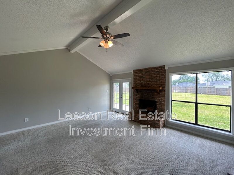 3 Bedroom / 2 Bath Home Available property image