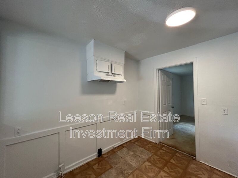 1 Bedroom 1 Bath Duplex Available property image