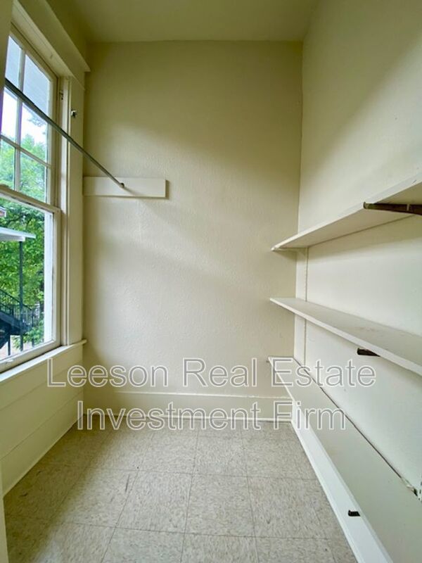 Large 3 Bedroom 1.5 Bath Upstairs Unit Available in Highland! property image
