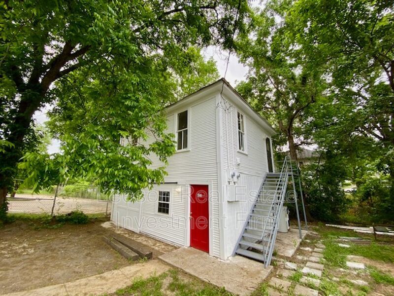 Quaint 1 Bedroom 1 Bath Units Apartment for Rent! property image