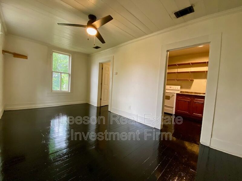 Quaint 1 Bedroom 1 Bath Units Apartment for Rent! property image