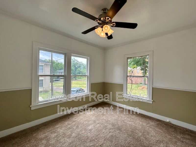 1 Bedroom 1 Bath Garage Apartment in Highland Available property image