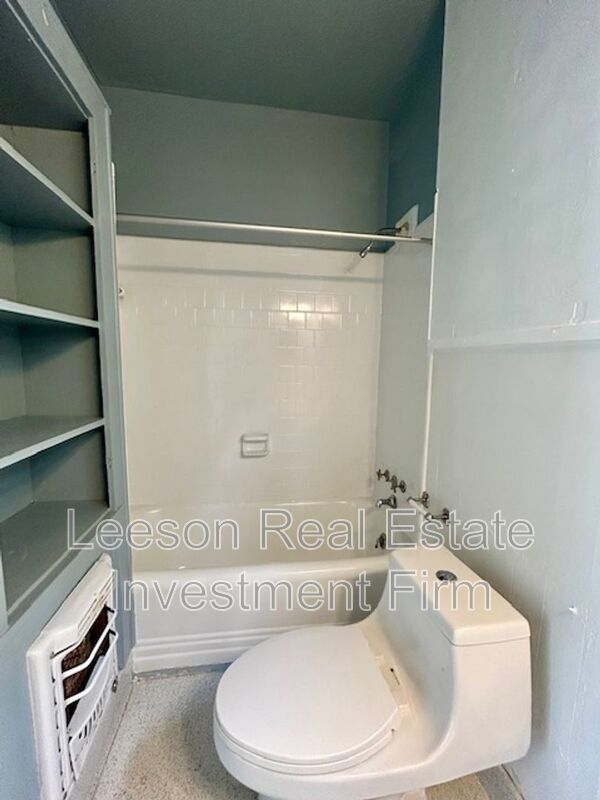 1 Bedroom 1 Bath Garage Apartment in Highland Available property image