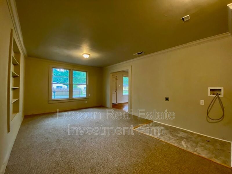 Newly Renovated 4 Bedroom 2 Bath Home Available for Lease! property image