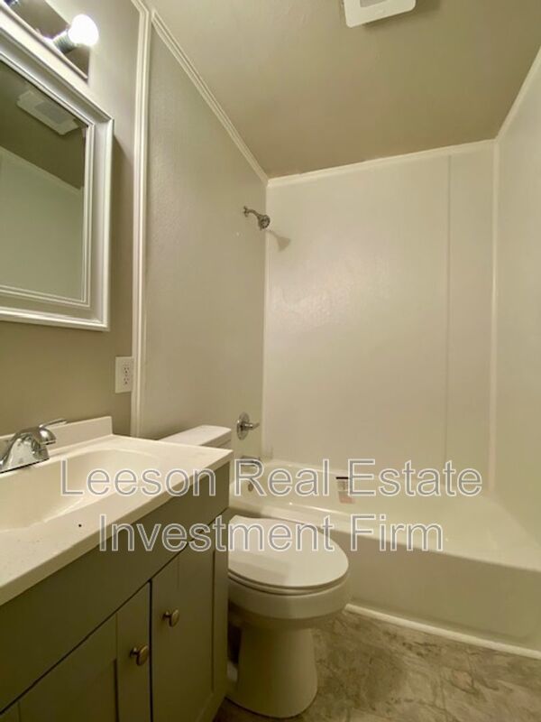 Newly Renovated 4 Bedroom 2 Bath Home Available for Lease! property image