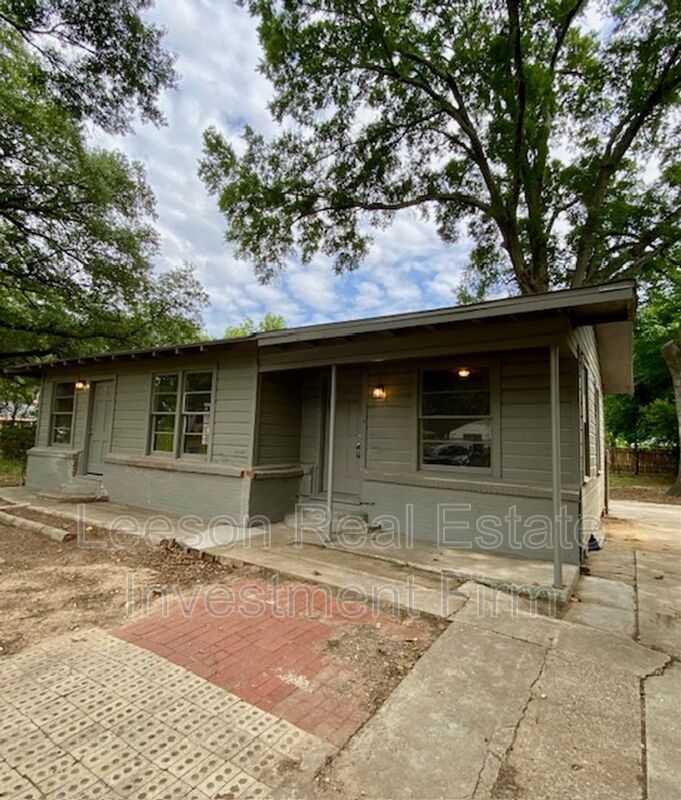 Newly Renovated 4 Bedroom 2 Bath Home Available for Lease! property image