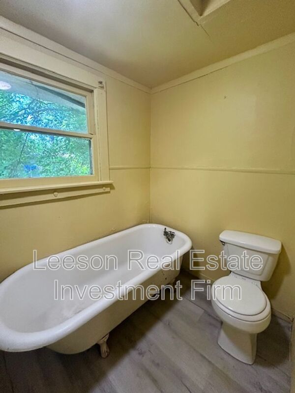 3 Bedroom / 1 Bath Home property image