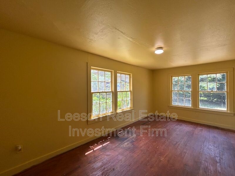 3 Bedroom / 1 Bath Home property image