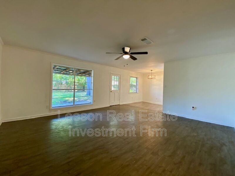 Update 3 Bedroom 2 Bath Home Available for Lease! property image