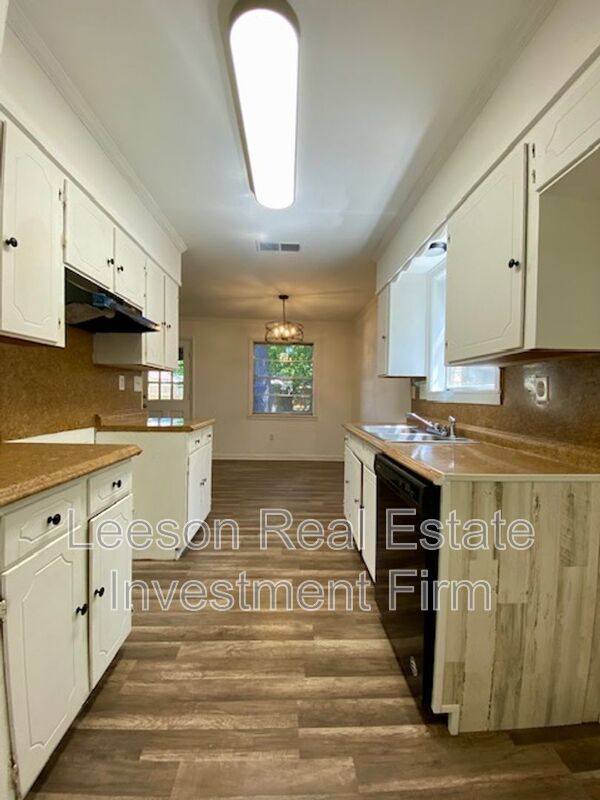 Update 3 Bedroom 2 Bath Home Available for Lease! property image