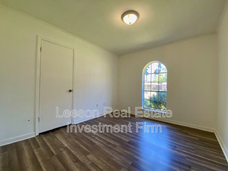 Update 3 Bedroom 2 Bath Home Available for Lease! property image