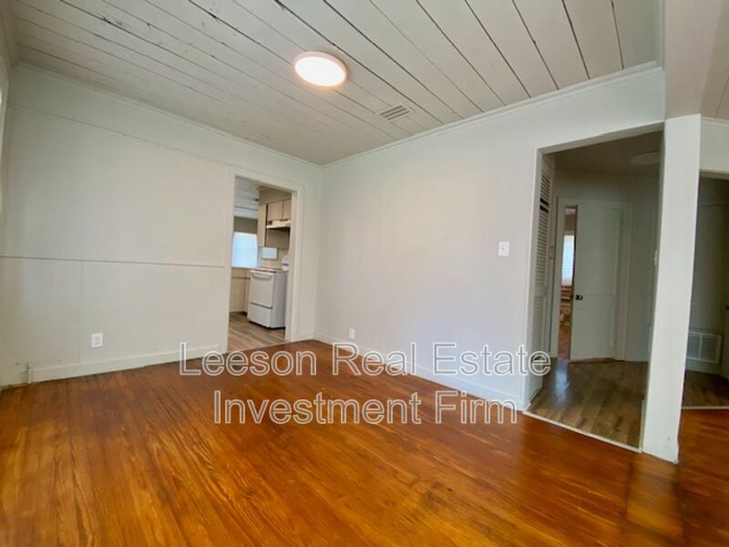 Quaint 3 Bedroom 2 Bath Home Available for Rent! property image